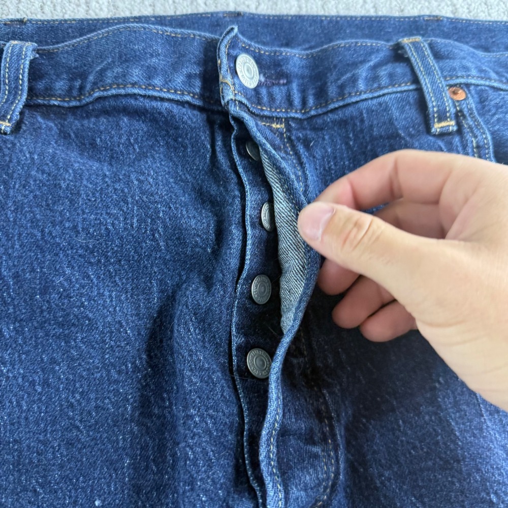 Levis Premium 501 XX Straight Leg Jeans Mens Size 40x34 Blue Denim - Picture 9 of 9
